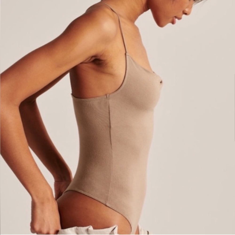Abercrombie & Fitch Bodysuit Soft A&F Drapey Brown Medium Crisscross Back Straps - Picture 3 of 11